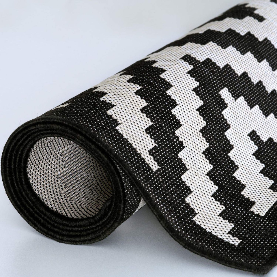 image 1 of The Rugs Outdoor Indoor Diamond Garden Patio Rug Weather Resistant Jet Washable | 100