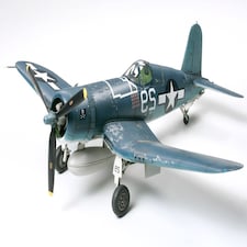Tamiya Vought F4U-1A Corsair (1:72 Scale)