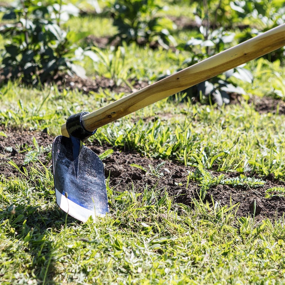 image 1 of Harbour Housewares Steel Garden Hoe - 110cm - Natural