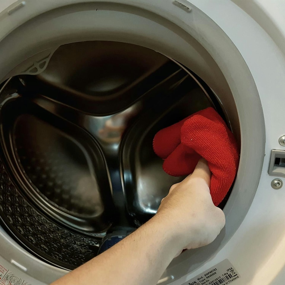 image 1 of Dylon 3 in 1 Washing Machine Cleaner Freshener and Limescale Remover, 75g