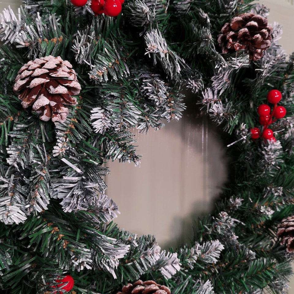 image 1 of 45cm Snow Tipped Green Wreath Christmas Decoration with 125 Tips, Pine Cones and Berries