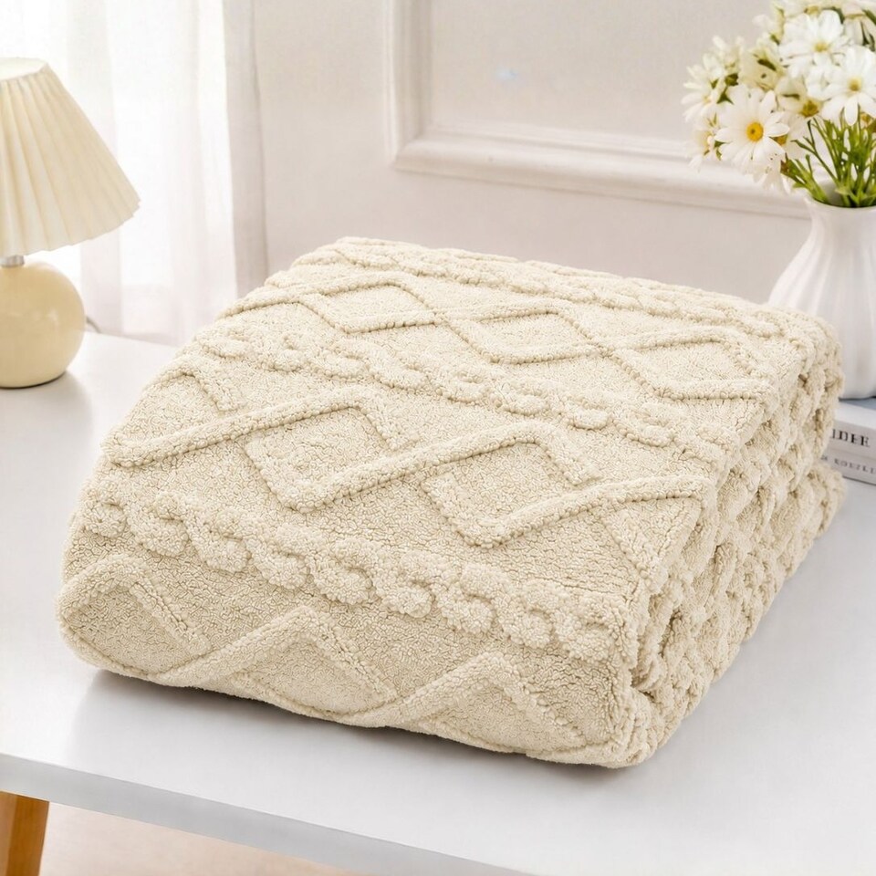 image 1 of Soft Cable Throw Blanket – Cosy Textured Home Decorative Warm Blanket 150 x 200cm