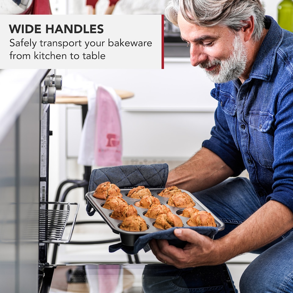 image 1 of KitchenAid Metal Bakeware Cake Pan