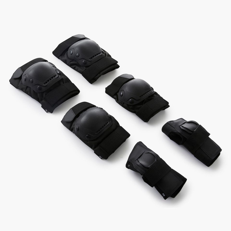 image 1 of Decathlon Adult 2 x 3-Piece Inline Skate Protection Set Fit500 - Black, Size M