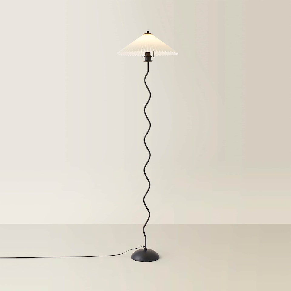 image 1 of ValueLights Wiggle Black Metal Floor Lamp with Origami Pleated Shade | Black