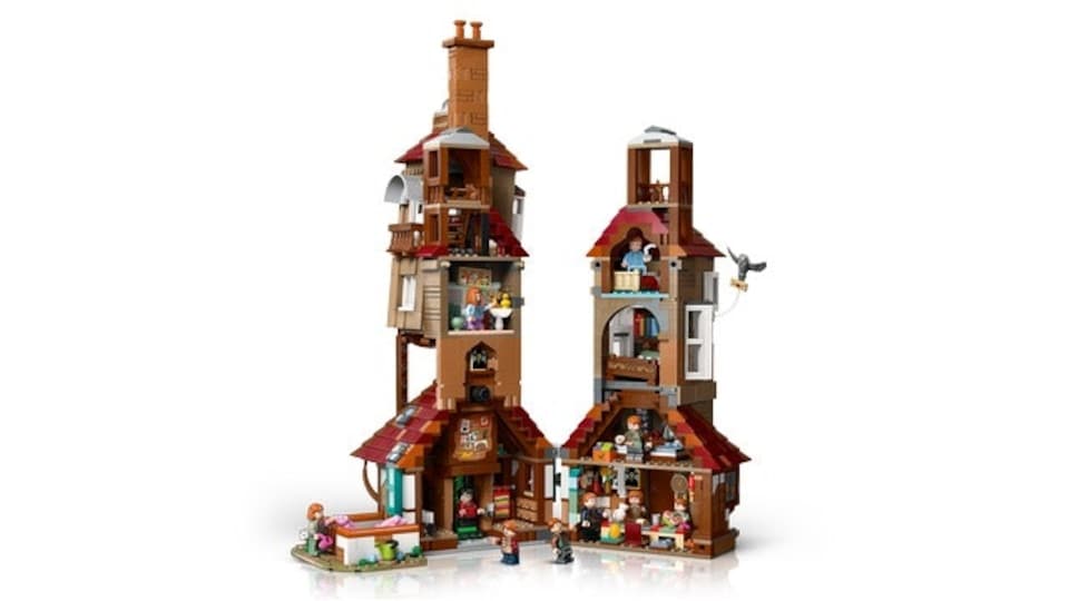 image 1 of LEGO The Burrow Collector's Edition 76437