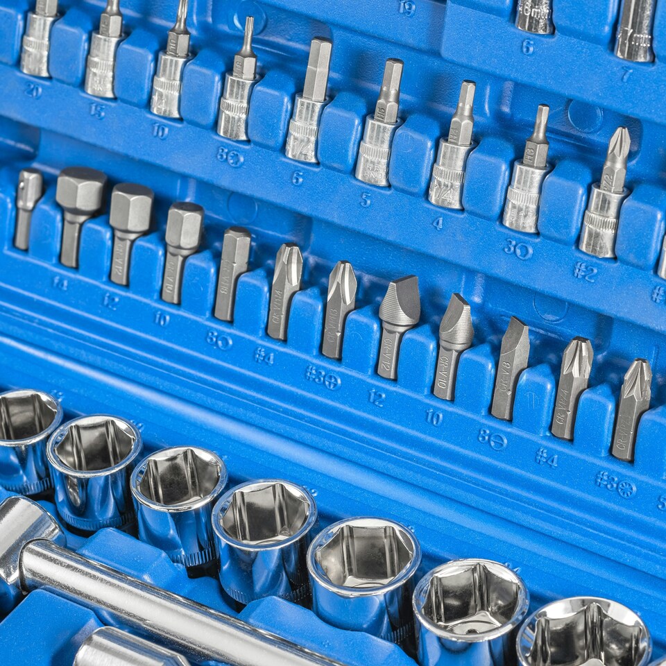 image 1 of 94PC 1/2" & 1/4" SOCKET SET & SCREWDRIVER BIT TORX RATCHET DRIVER CASE TOOL KIT