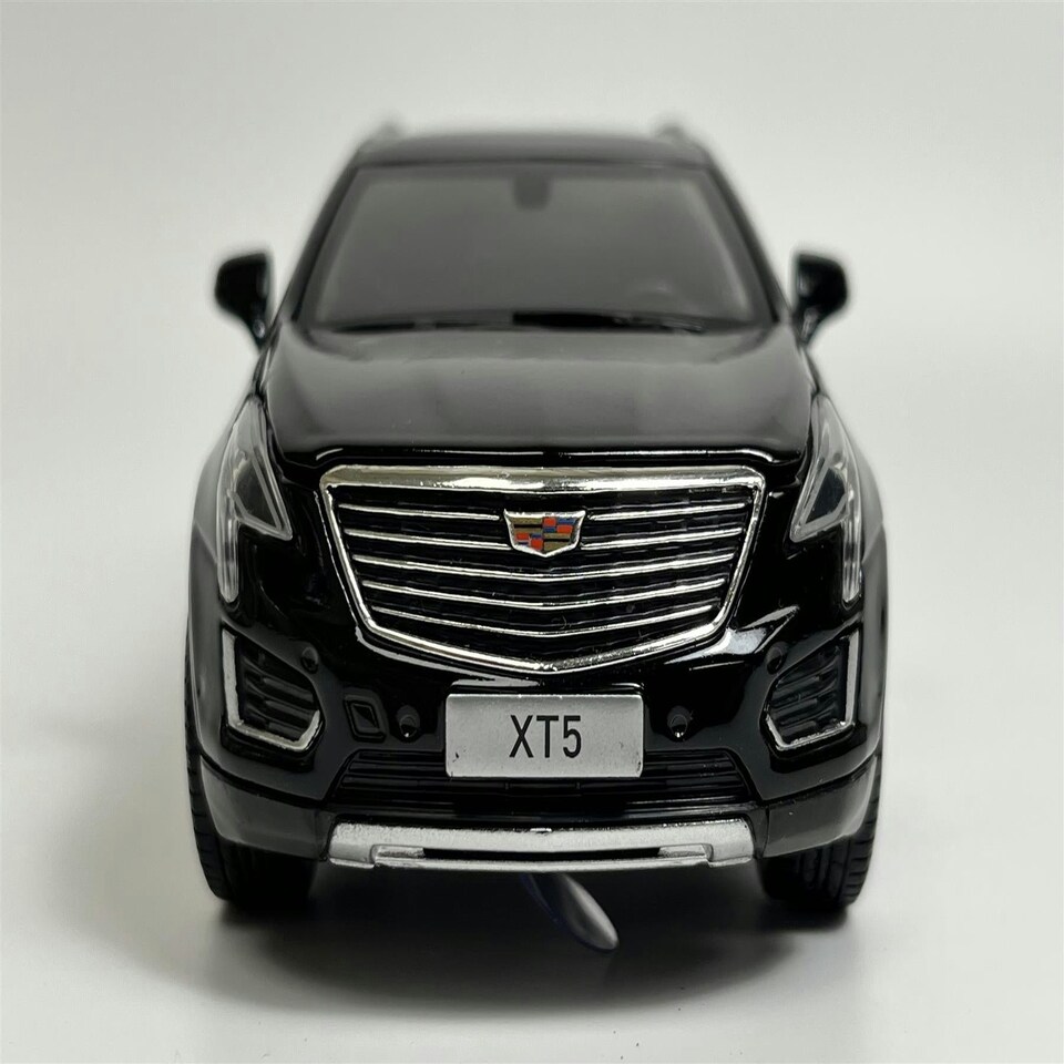 image 1 of Cadillac XT5 Black LHD 1:32 Scale Tayumo 32185010