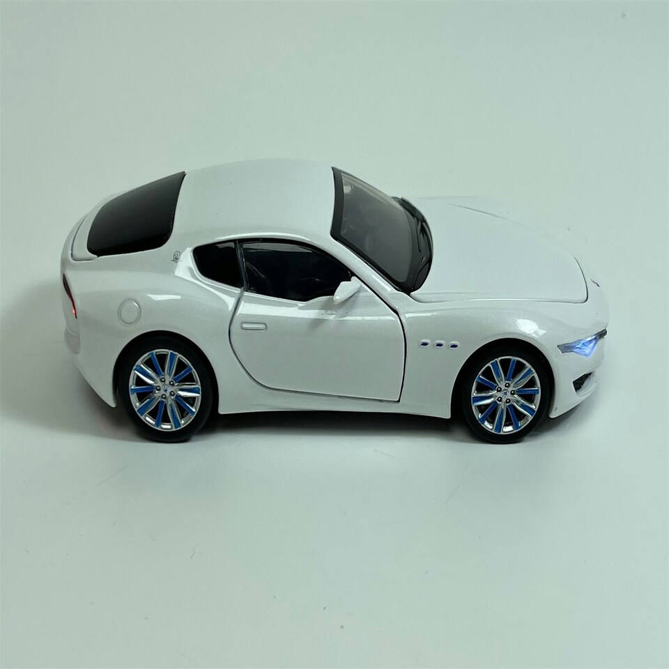 image 1 of Maserati Alfieri 2014 Concept White LHD 1:32 Light & Sound Tayumo 32125010