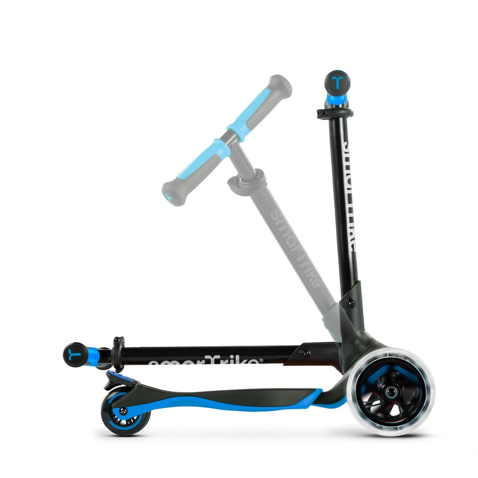 image 1 of smarTrike Extend 3 Stage Scooter - Blue
