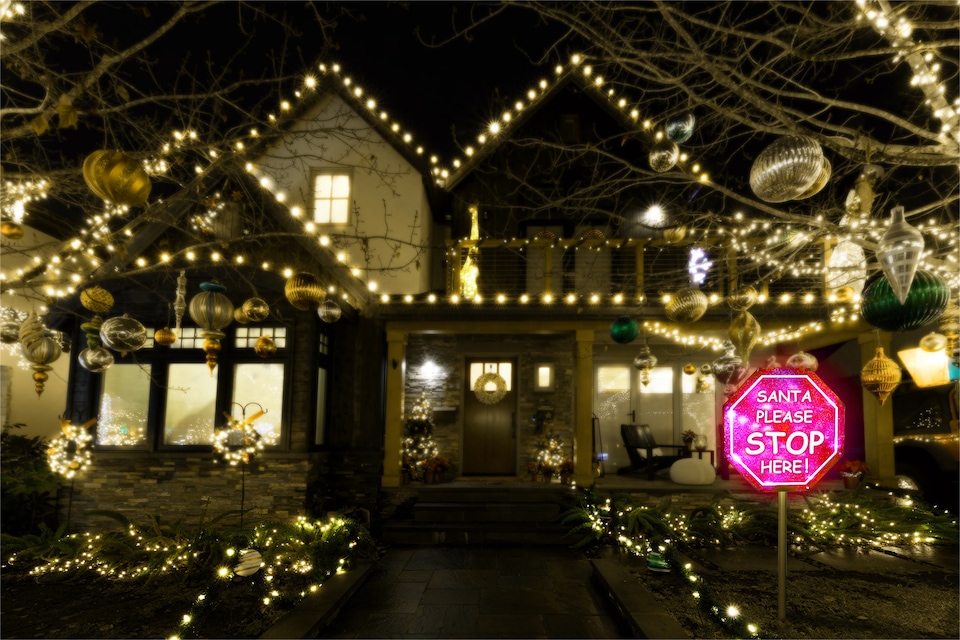 image 1 of Outdoor LED Santa Stop Here Sign, Inc Timer