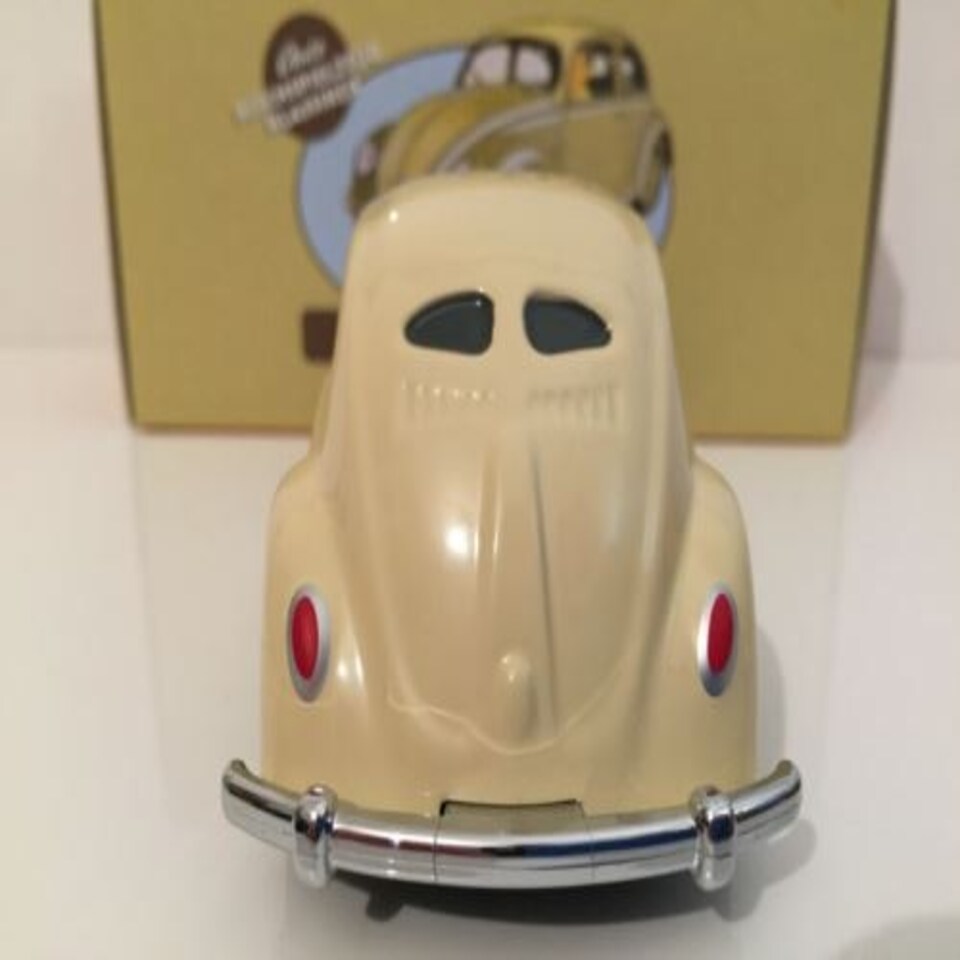 image 1 of VW Kafer HA31 Tin Plate Cream with Key 1:43 Scale New