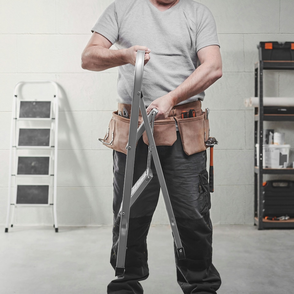 image 1 of VonHaus 2 Step Steel Folding Step Ladder with Anti Slip Feet