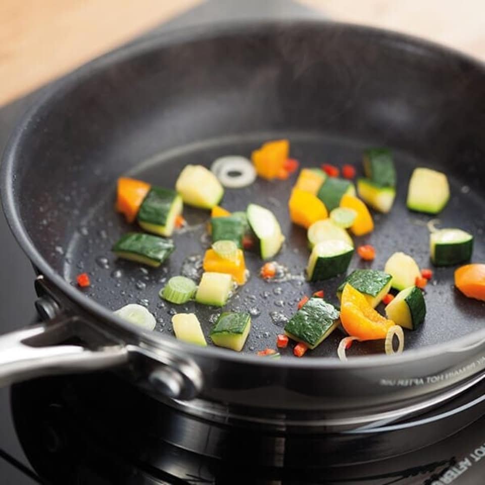 image 1 of Stellar 7000 Profile Non-Stick 20cm Frypan