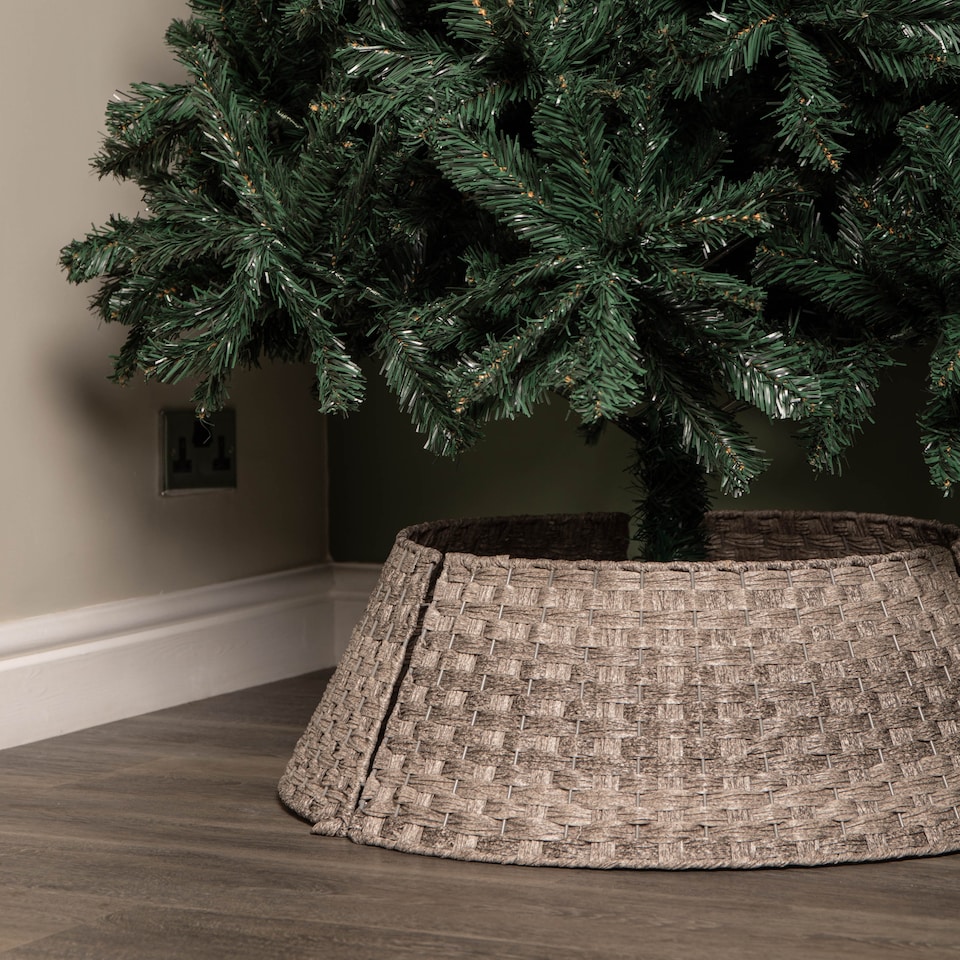 image 1 of 48/70cm Samuel Alexander Large KD Plastic Wicker Rattan Woven Christmas Tree Skirt in Grey