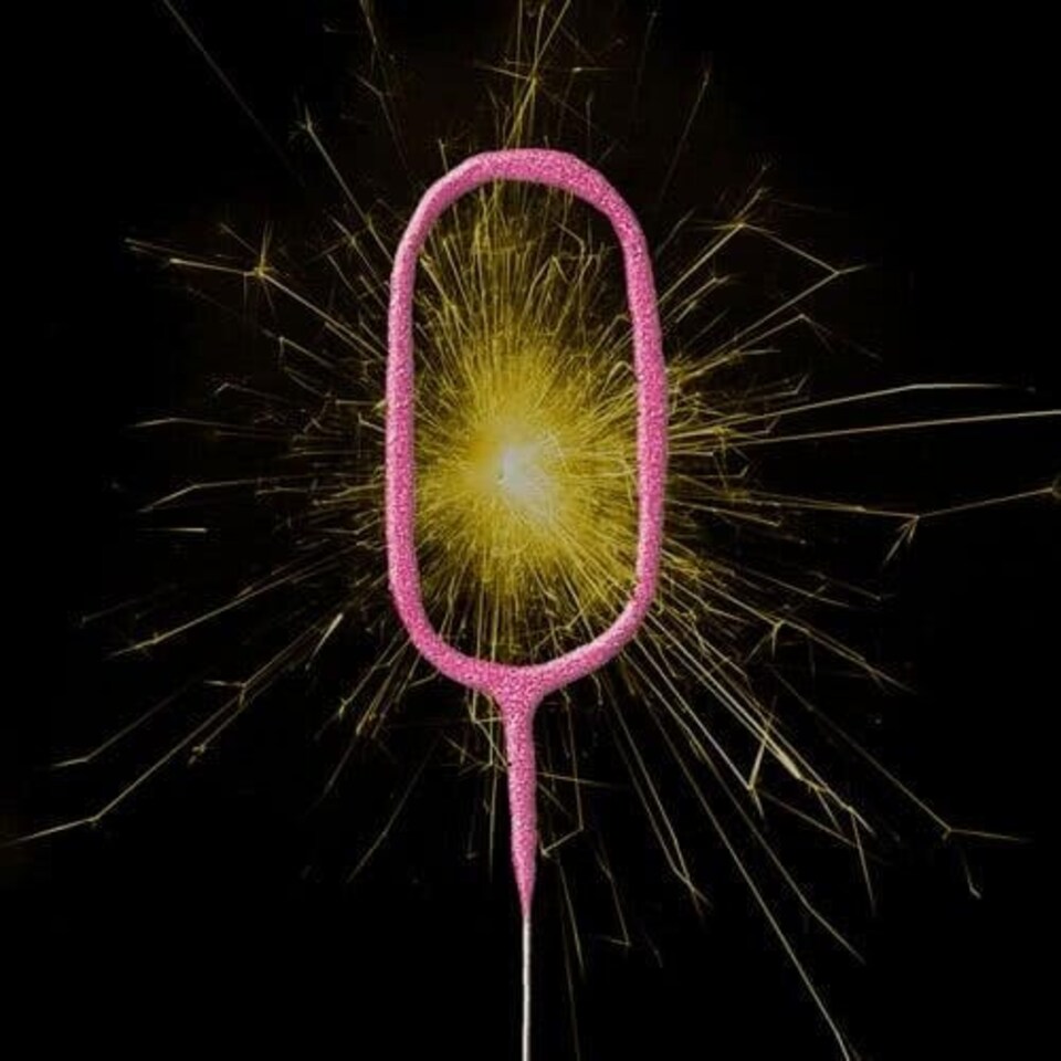 Pink Number 0 Non Hand Held Sparkler - 7 Inches / 18cm