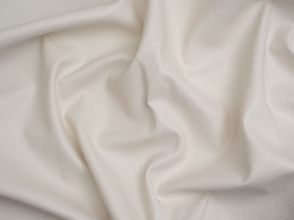 Minerva Core Range White Heavy Faux Leather Fabric for Bag Making, Dressmaking, Upholstery, 140cm / 55" Wide - per metre