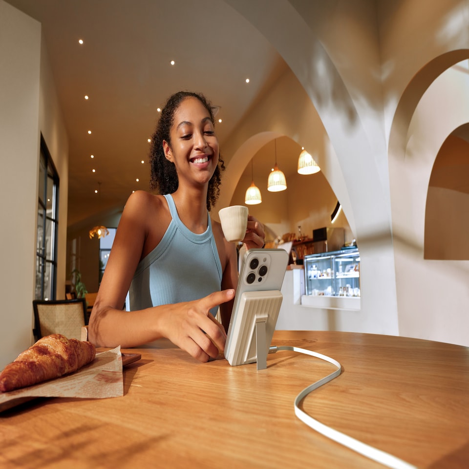 image 1 of EcoFlow Rapid Mag 10K power bank - White