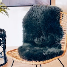 Bosie Sheepskin Gunmetal Rug Black