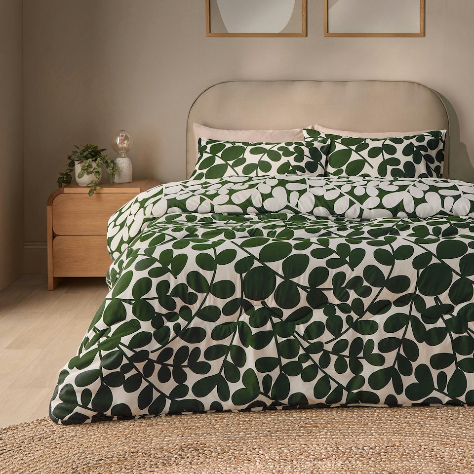 image 1 of Silentnight Coverless 10.5 Tog Duvet and Pillowcase Set, Leaf Print Green | Double