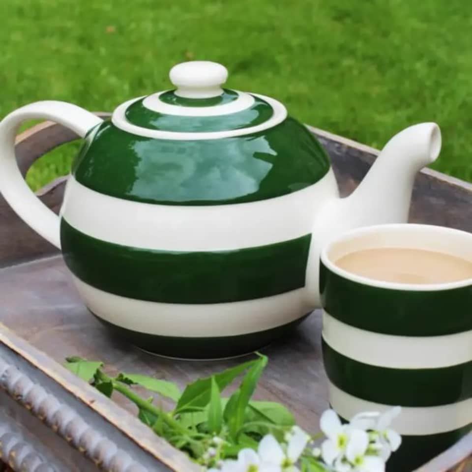 image 1 of Tea Pot: 4 Cup Betty Teapot Cornishware Adder Green