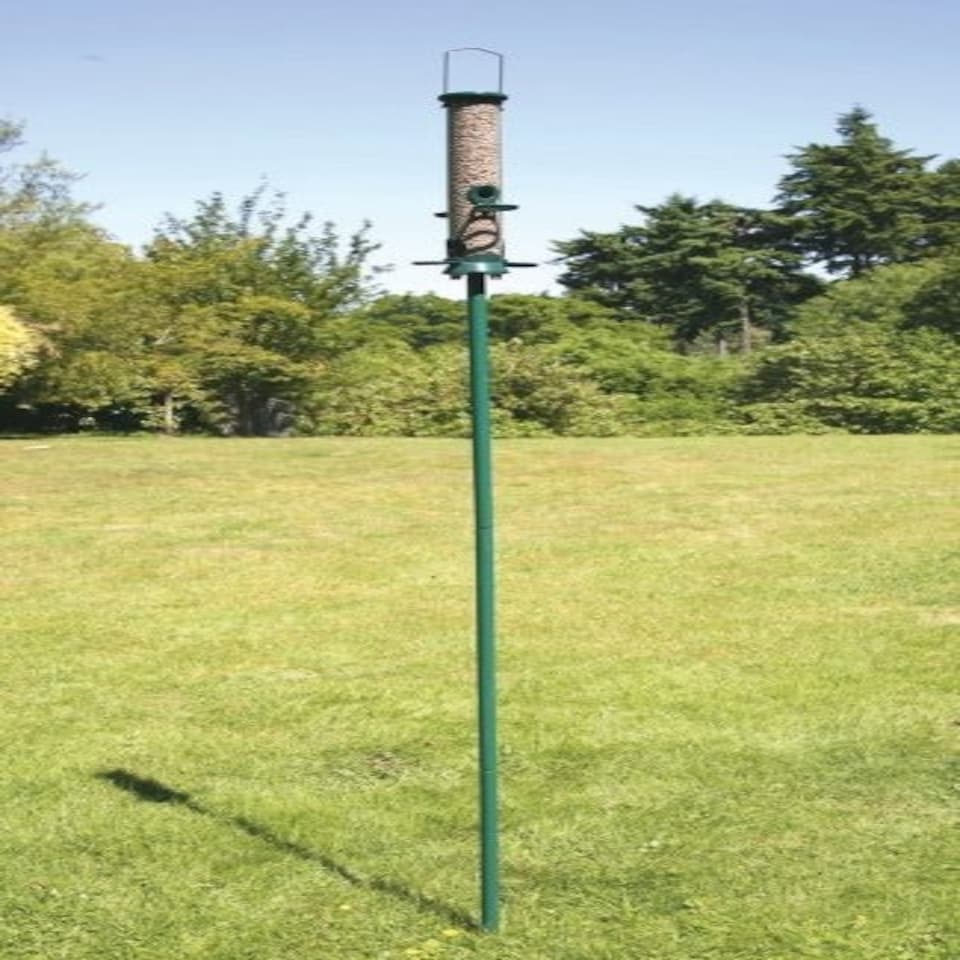 C J Wildlife Garden Pole Green