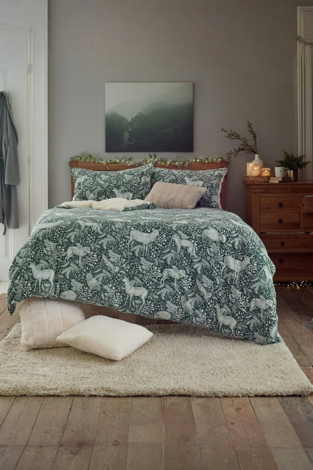 image 1 of Woodland Folk Animal Duvet Cover Set – Soft Fleece with Cosy Sherpa Reverse | Green | Double