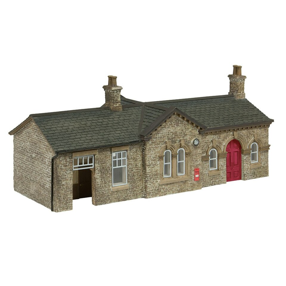Bachmann Scenecraft Oakworth Station Red (Pre-Built)
