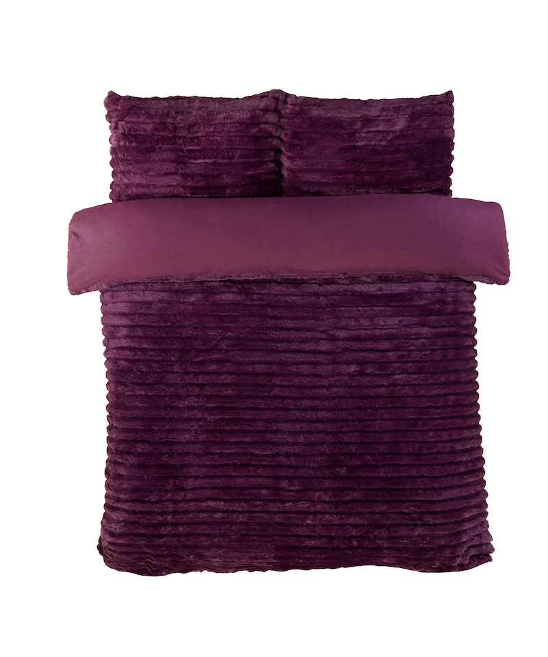 image 1 of Chunky Ribbed Fur Polyester Duvet Cover Set with Pillowcase | Purple | Plum | King | 1
