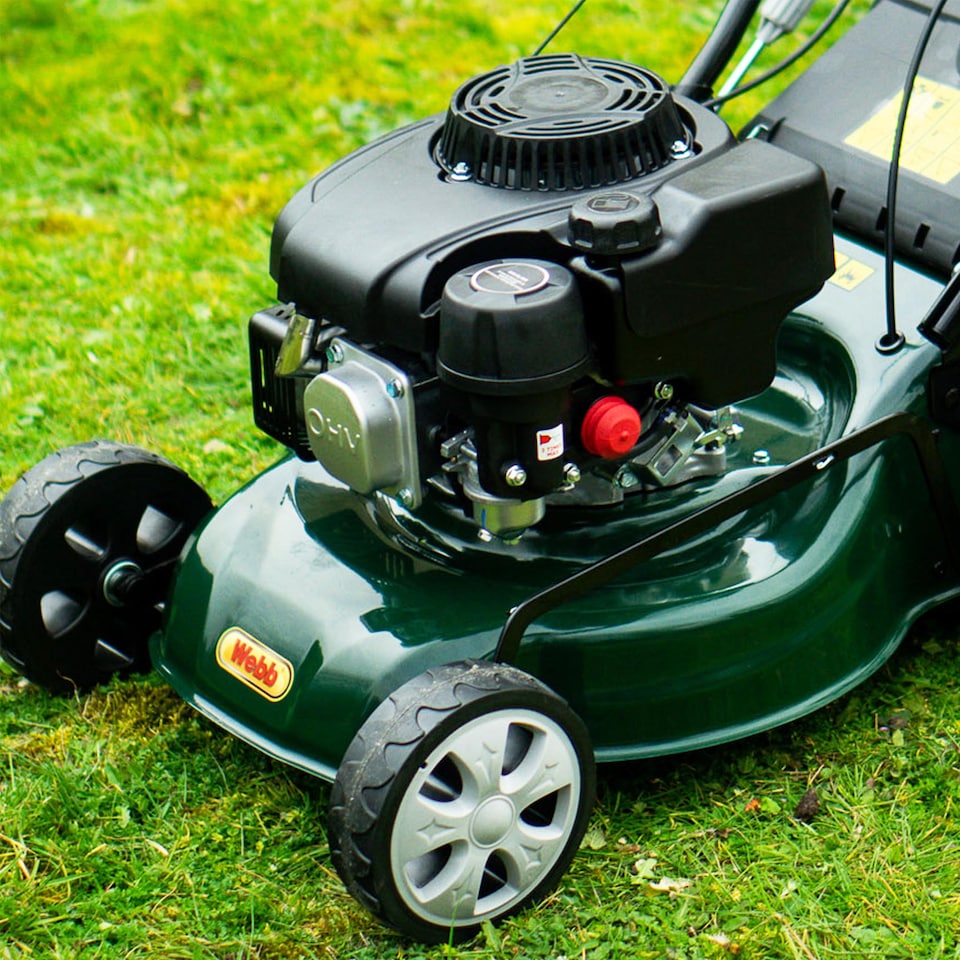 image 1 of Webb Classic 41cm Self‑Propelled Petrol Rotary Lawnmower