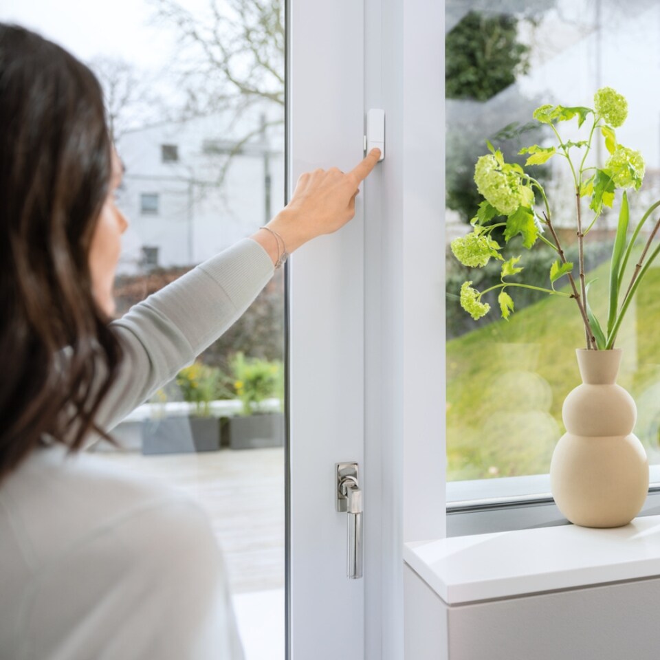 image 1 of Bosch Smart Home Door/window Contact II [+M]