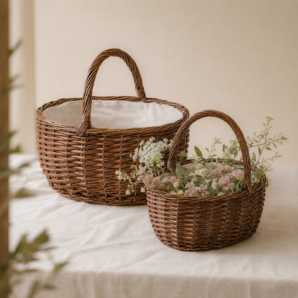 image 1 of Wickerfield Wicker Picnic Shopping Basket with Handle and Built-in Liner (Small)