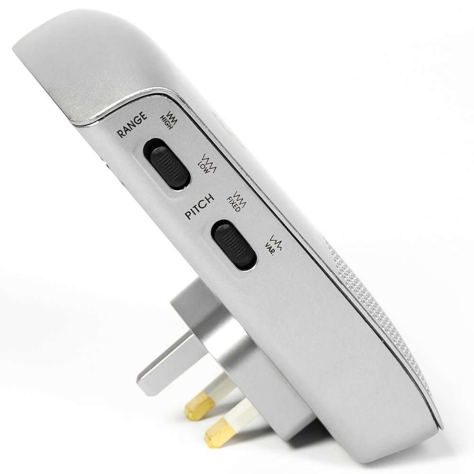 image 1 of High Powered Professional Ultrasonic Electromagnetic Rat and Mouse Repellent