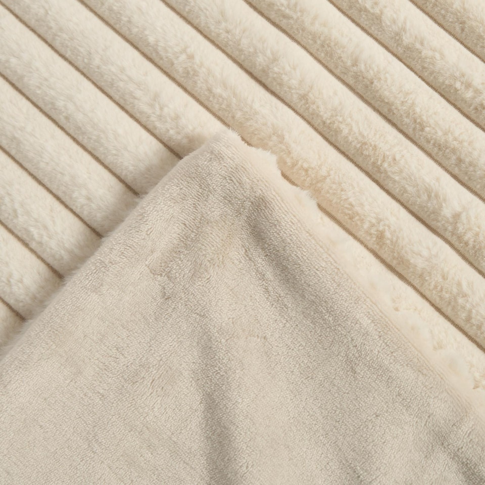 image 1 of OHS Faux Fur Ribbed Fleece Throw Blanket Winter Warm Supersoft