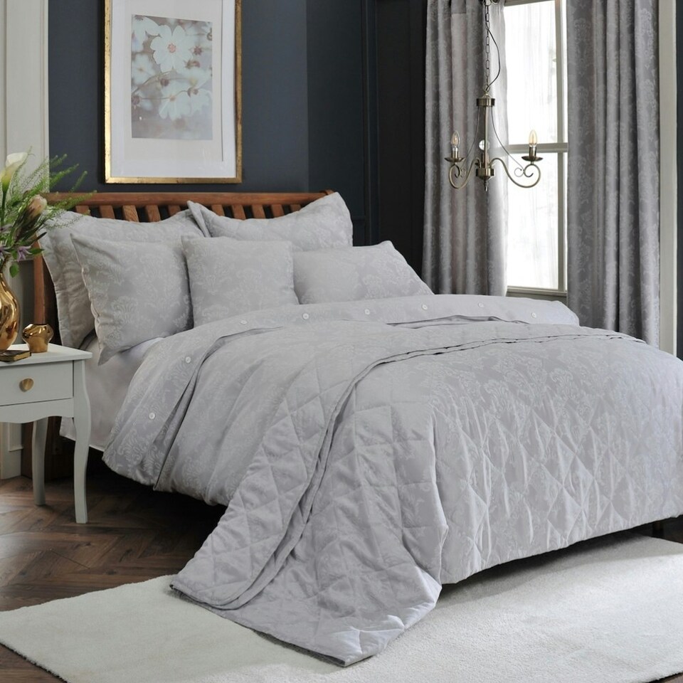 image 1 of Versailles Jacquard Bedding – Luxurious Bedlinen with Delicate Detailing Silver | Ecru | Double