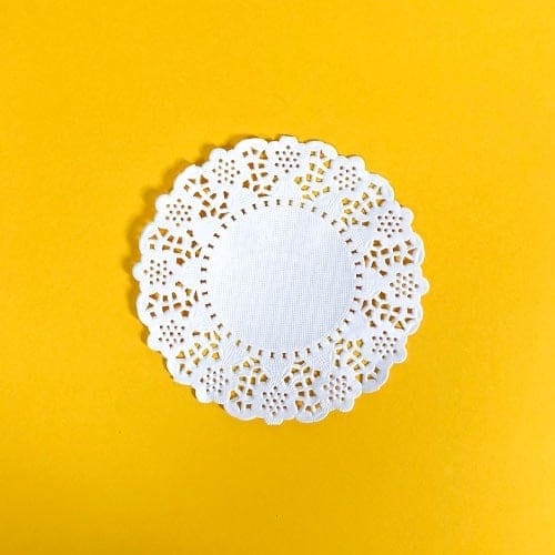 White Round Kraft Paper Doilies 11cm / 4.5 in - Pack of 250