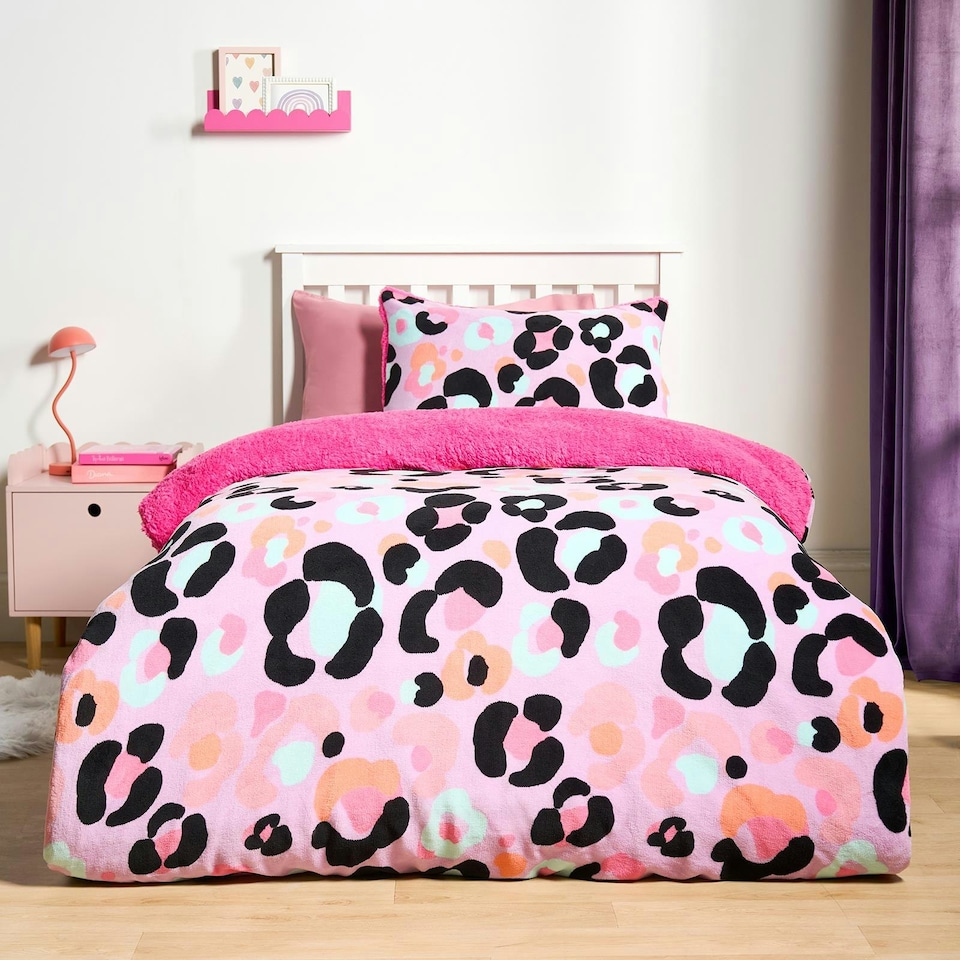 image 1 of OHS Ultra Soft Leopard Fleece Duvet And Pillowcase Bedding Set - Lilac Pink | Lilac | Double