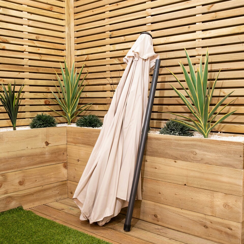 image 1 of 2.7m Aluminium Garden Patio Sun Shade Parasol with Crank Handle in Cream Cream
