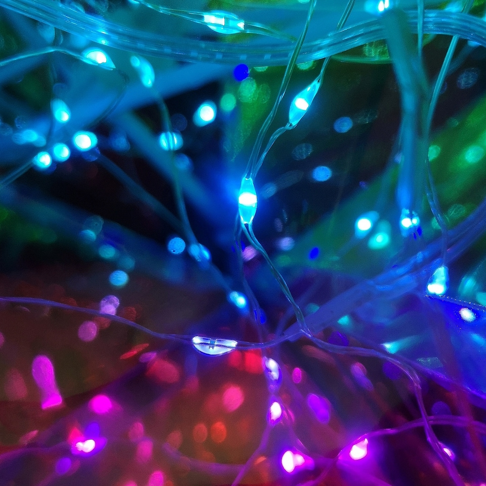 image 1 of 1.4m Light up Standing Dreamlights Iridescent Christmas Stag with 600 White LEDs