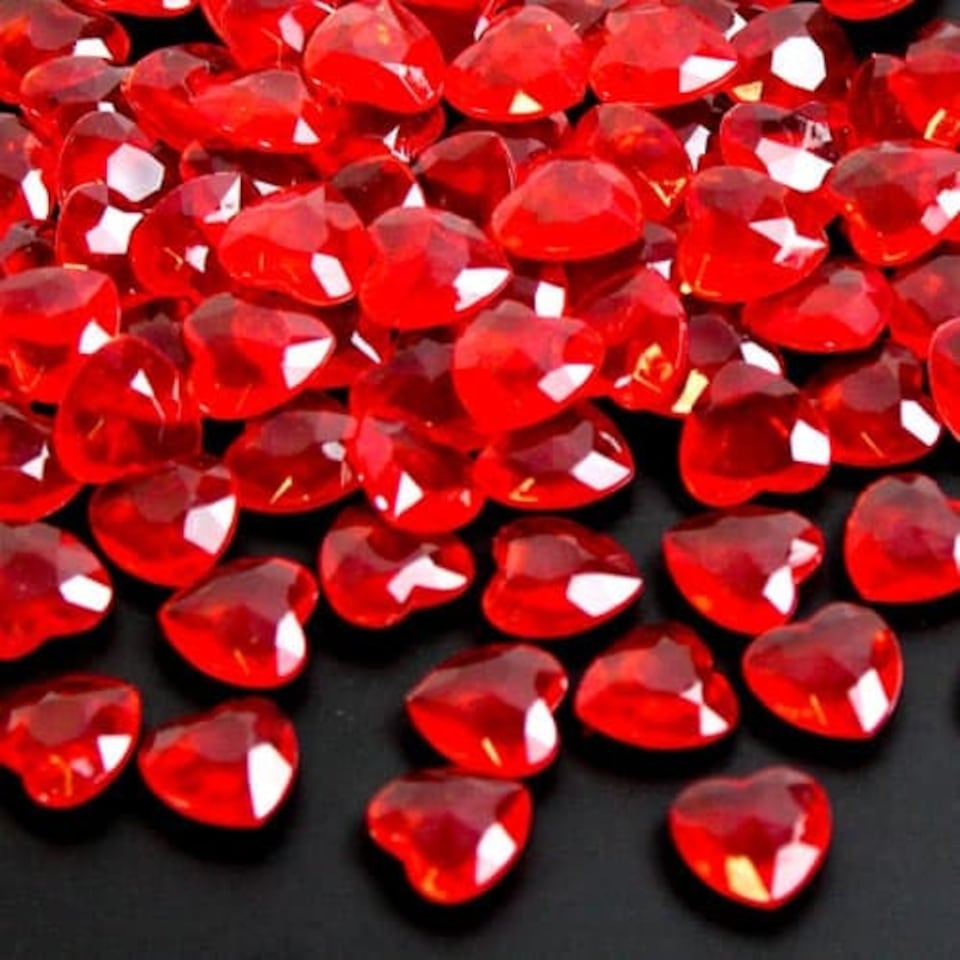 Red 12mm Heart Diamonds Premium Table Gems 28g