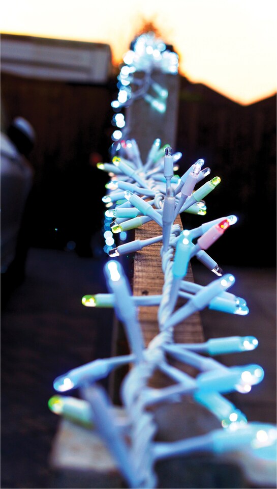 image 1 of Cluster Lights White Rubber IP65 RGB 50M