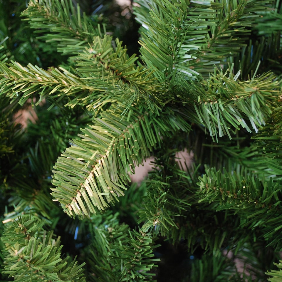 image 1 of 7ft (210cm) Samuel Alexander Luxury Green Christmas Tree 770 Tips 137cm Wide | Green | Green