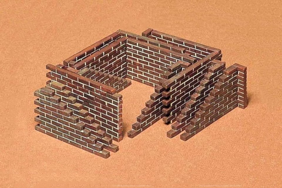 Tamiya Brick Wall Set (1:35 Scale)