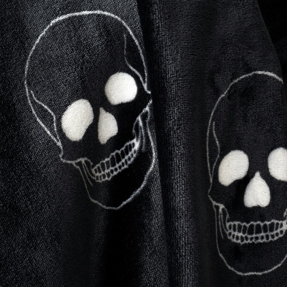 image 1 of Catherine Lansfield Skulls Cosy Fleece 130x170 cm Blanket Throw Grey