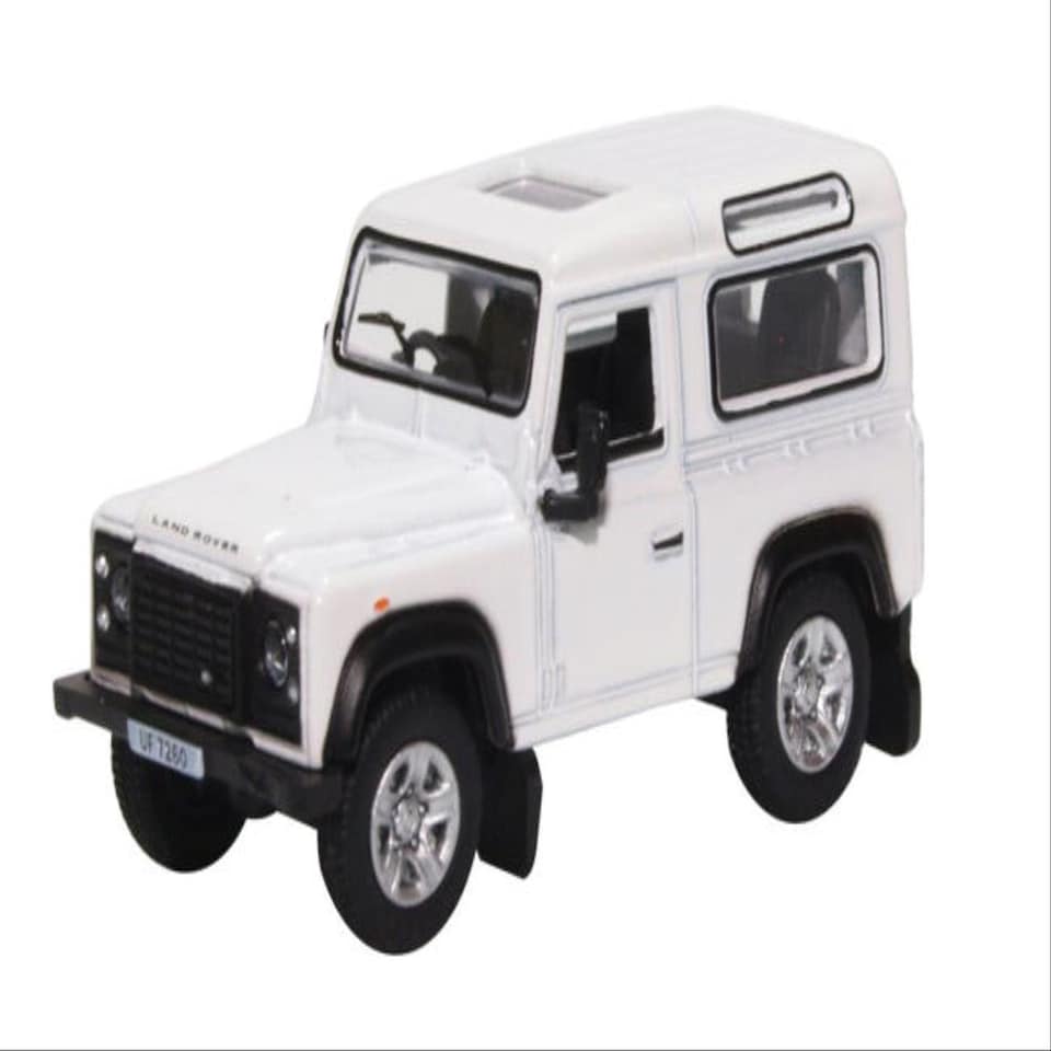 Oxford Diecast Land Rover Defender 90 Station Wagon White (HK Reg)