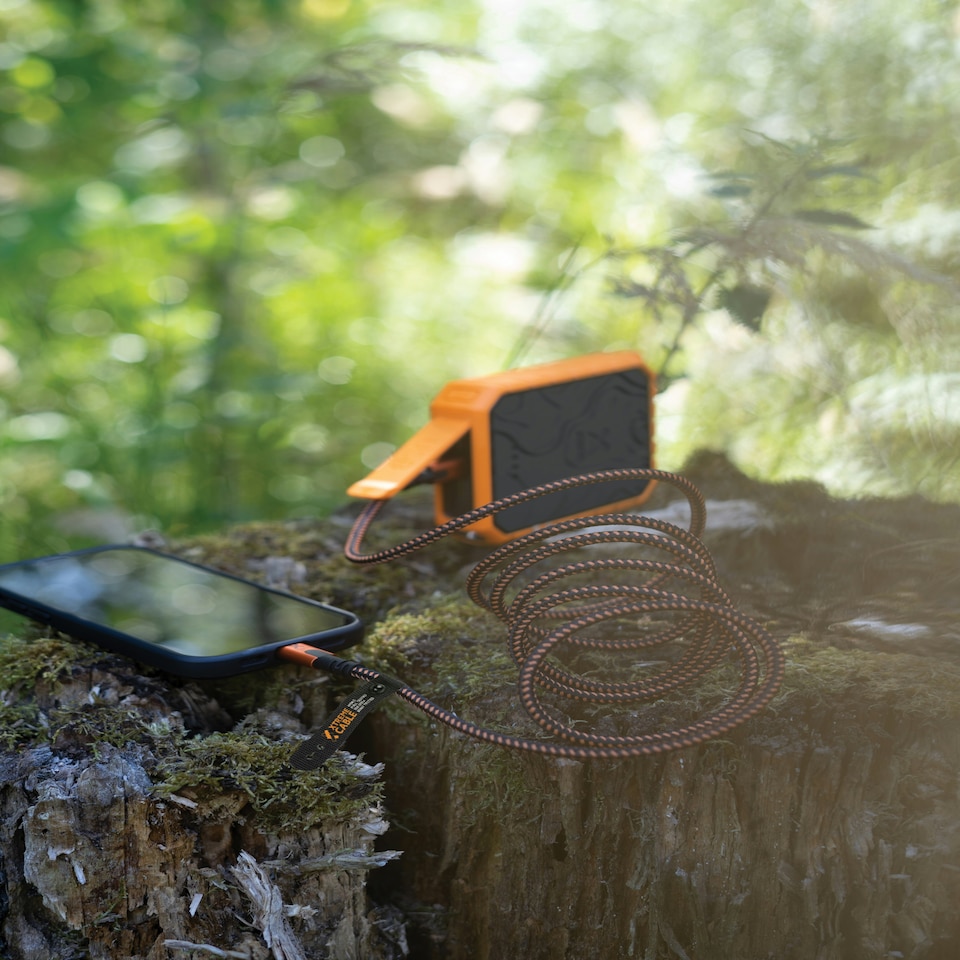 image 1 of Xtorm Rugged Power Bank 10.000 Black Orange