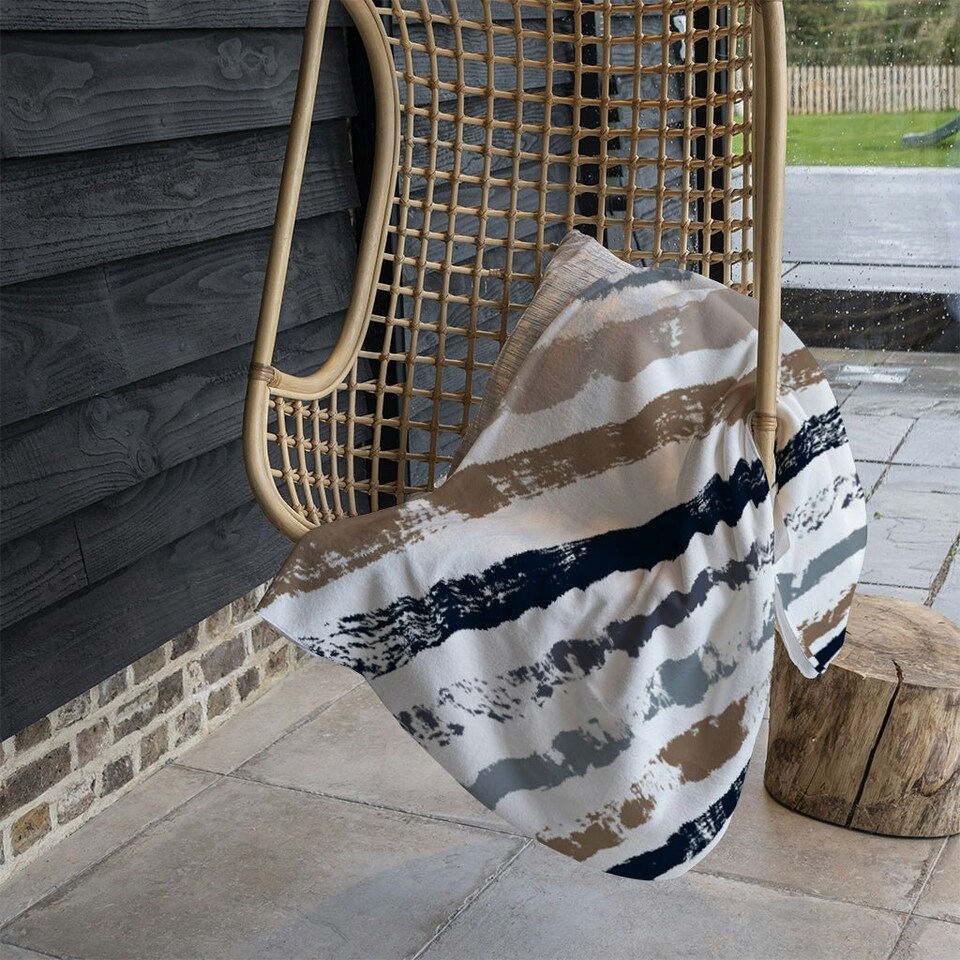 image 1 of Brush strokes (Blanket)