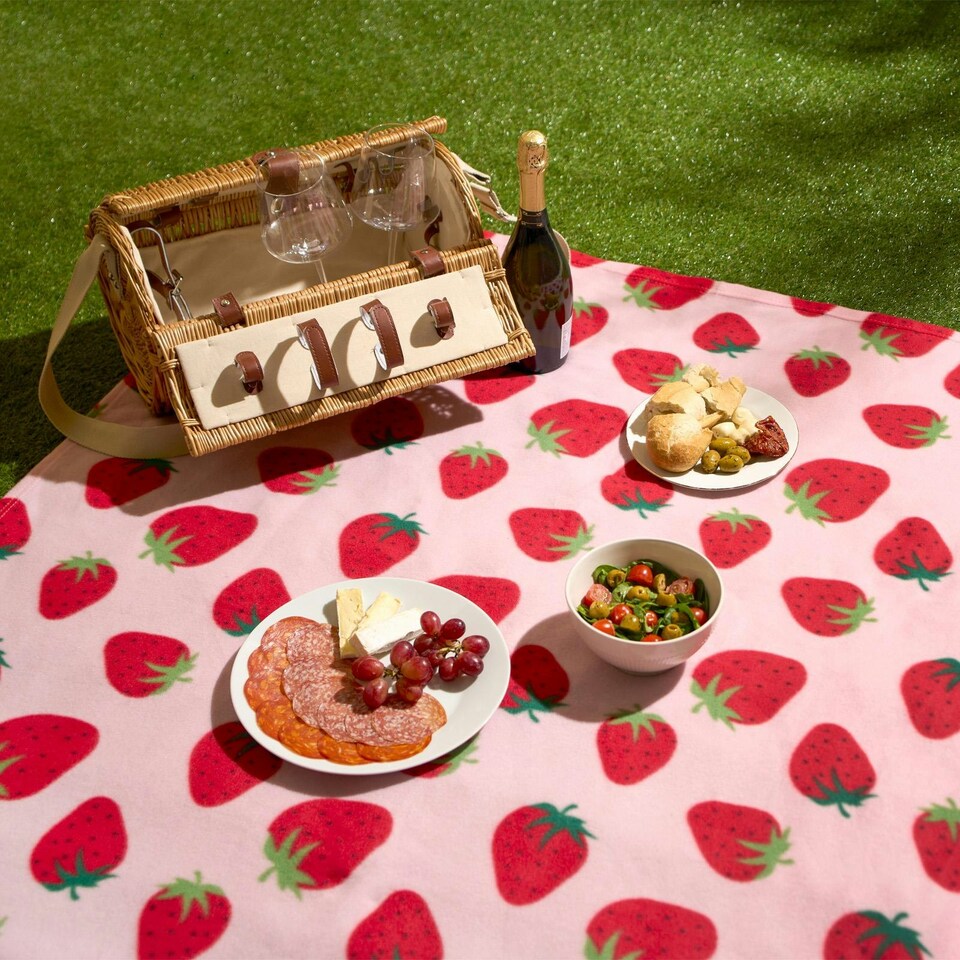 image 1 of OHS 10 x Strawberry Ultra Soft Polar Throw Blanket, 120x150cm - Pink