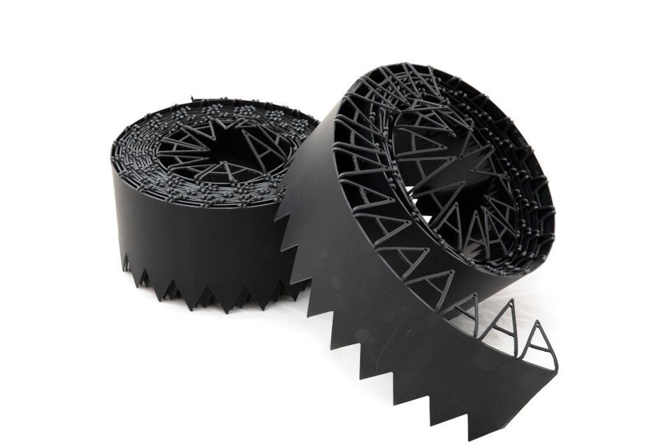 image 1 of 10m Easy Lawn Edging in Black | Black | 1