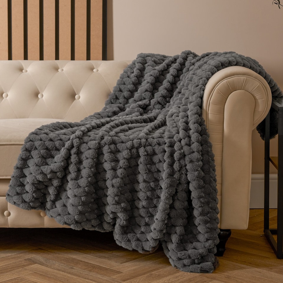 image 1 of OHS Soft Waffle Fleece Faux Fur Thick Blanket Throw